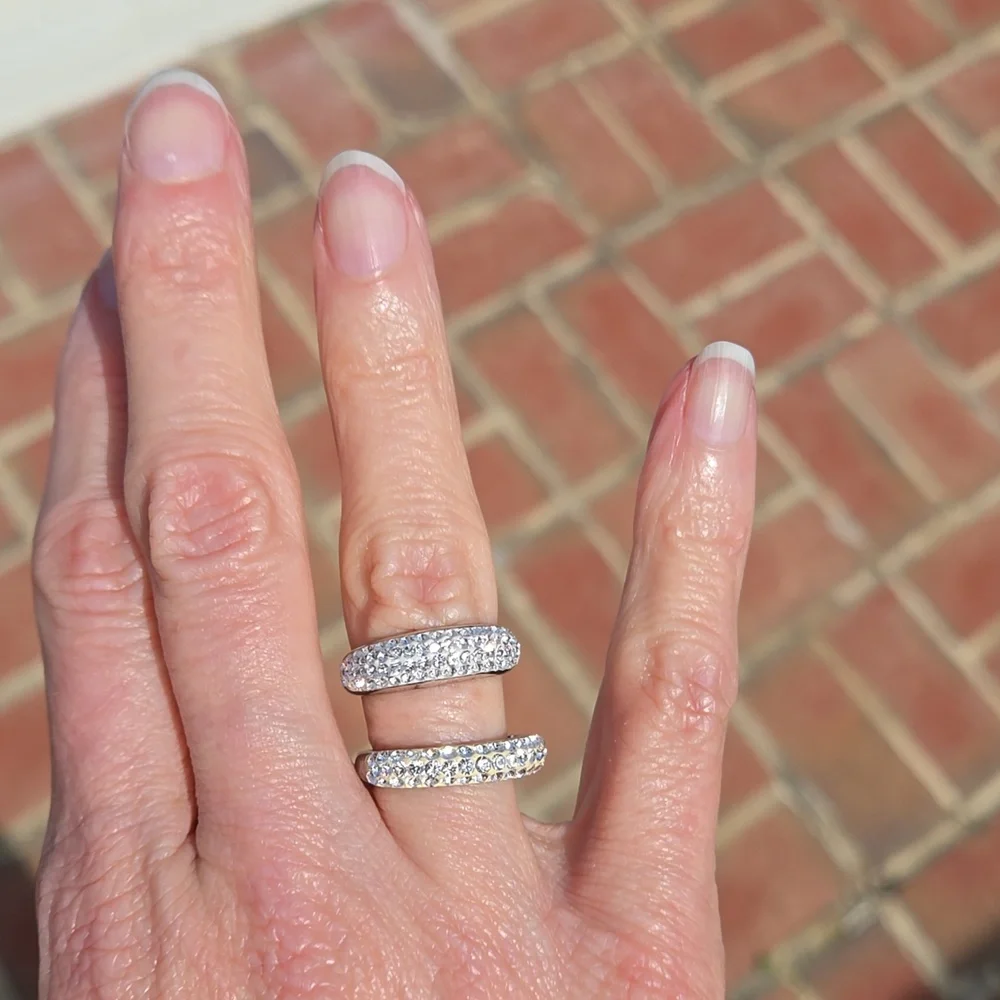 Two "Diamond-Like" Costume Rings - Picture 3 of 4
